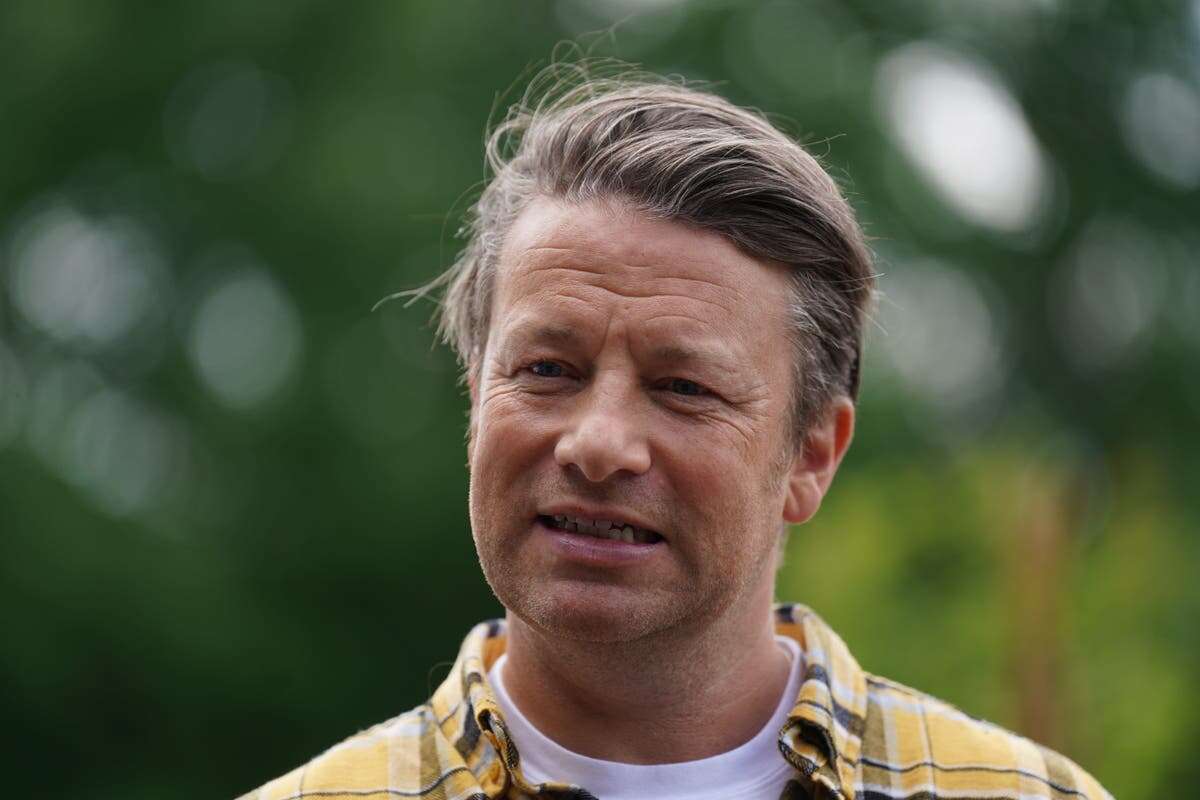 Jamie Oliver warns of ‘wrong ‘uns’ selling 22 tonnes of stolen cheddar