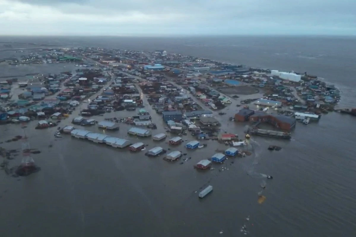 Alaska residents sheltering in schools without toilets after storms