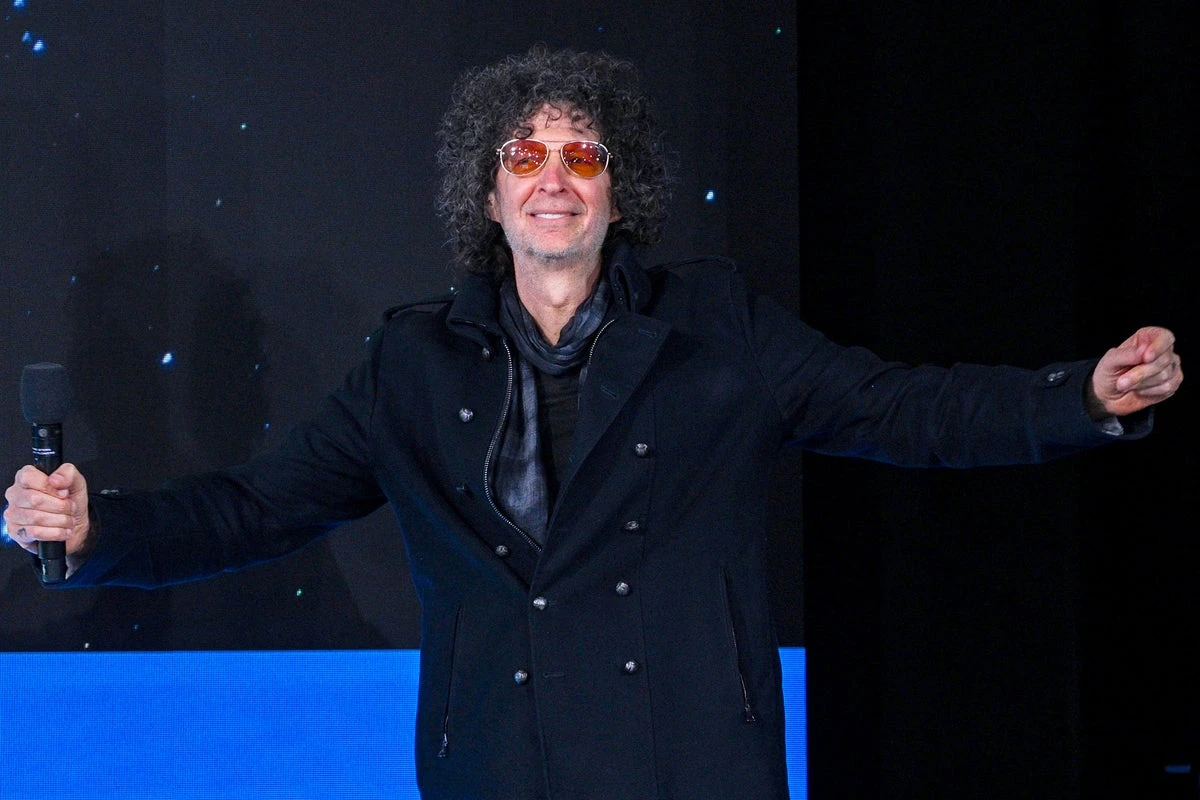 Howard Stern dupes media into reporting wild cancellation prank