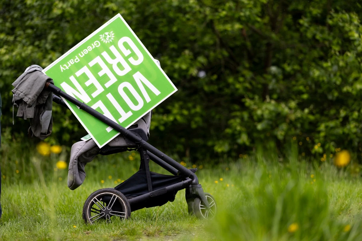 Greens will stand in Makerfield despite internal calls to step aside
