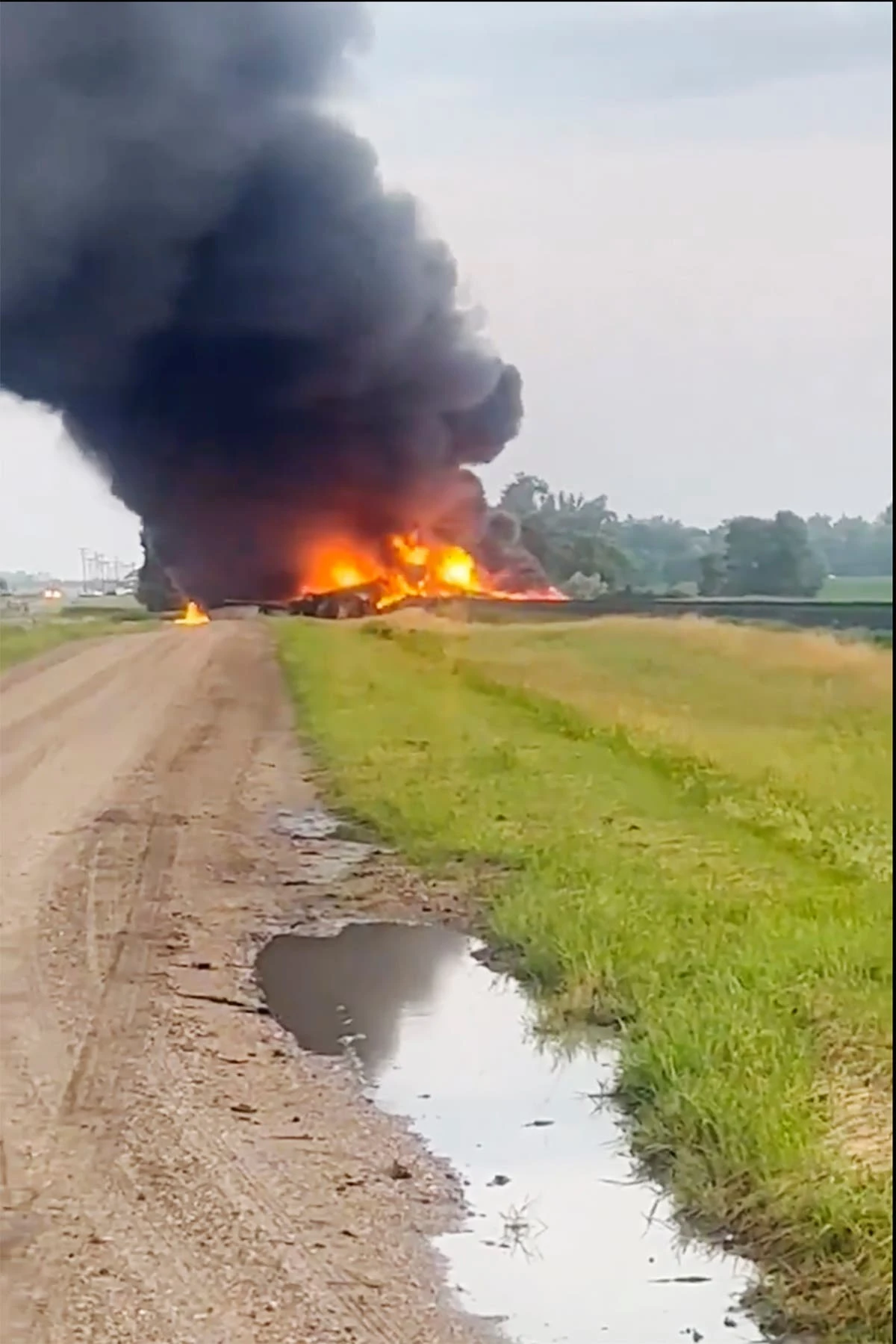 Train carrying hazardous material derails in North Dakota