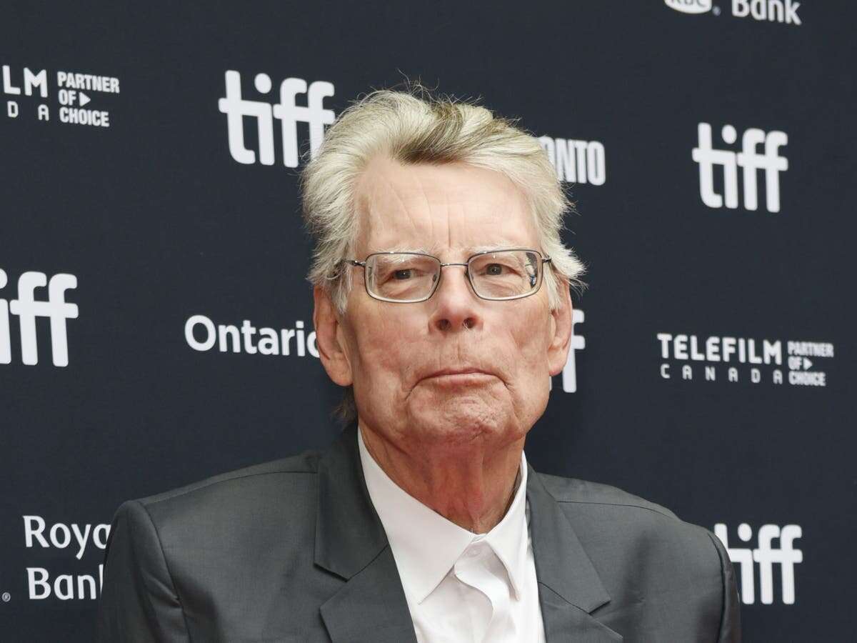 Stephen King demands Oscars cancellation after California wildifres