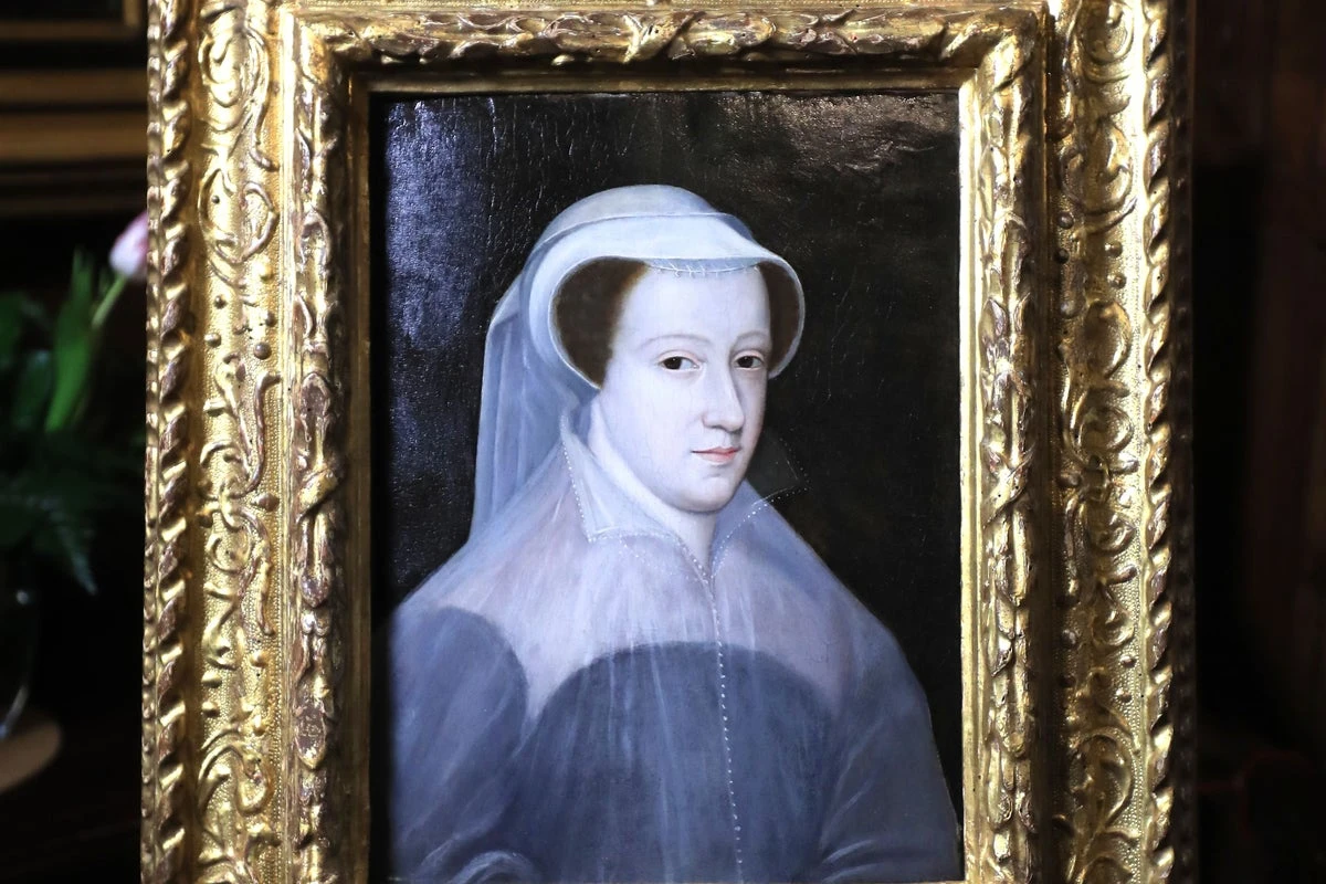 Mary Queen of Scots’ political scheming revealed in decoded letters