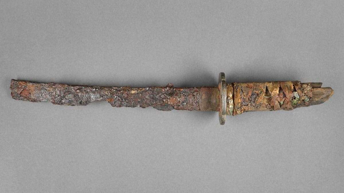 Mysterious decorated Japanese sword unearthed in Berlin WWII wreckage