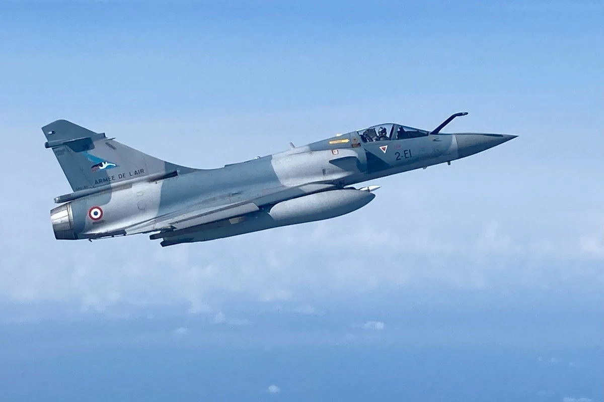 Ukraine war: Kyiv loses first French Mirage fighter jet in crash
