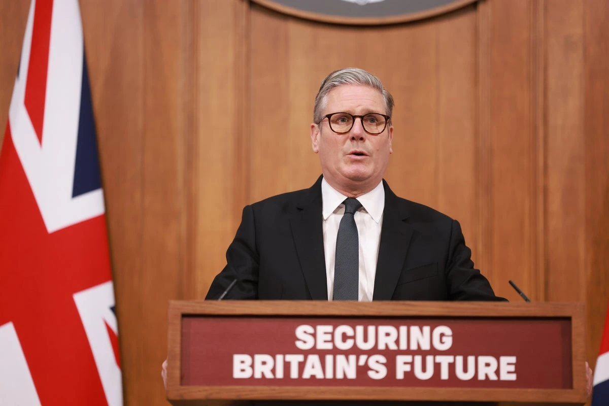 UK politics live: Starmer urged to be ‘bold’ in Brexit reset talks