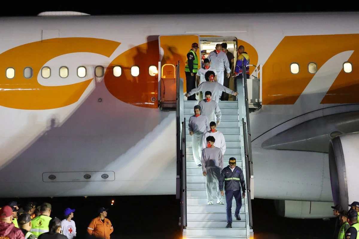 Trump team spent $21 million on deportation flights to Guantanamo Bay
