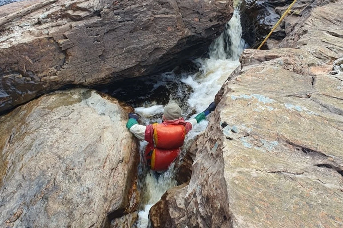 Rescuers explain how they amputated a man’s leg underwater to save him