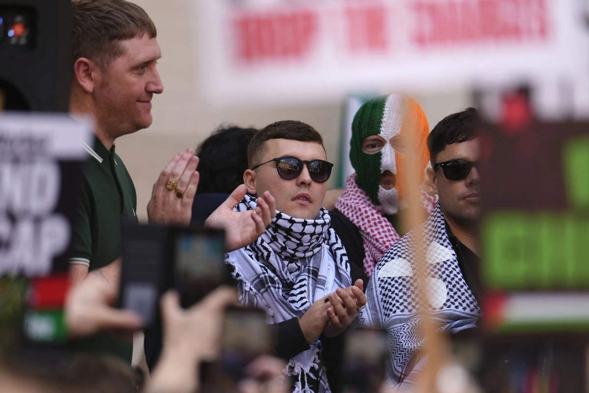 Badenoch says BBC would be ‘rewarding extremism’ with Kneecap coverage