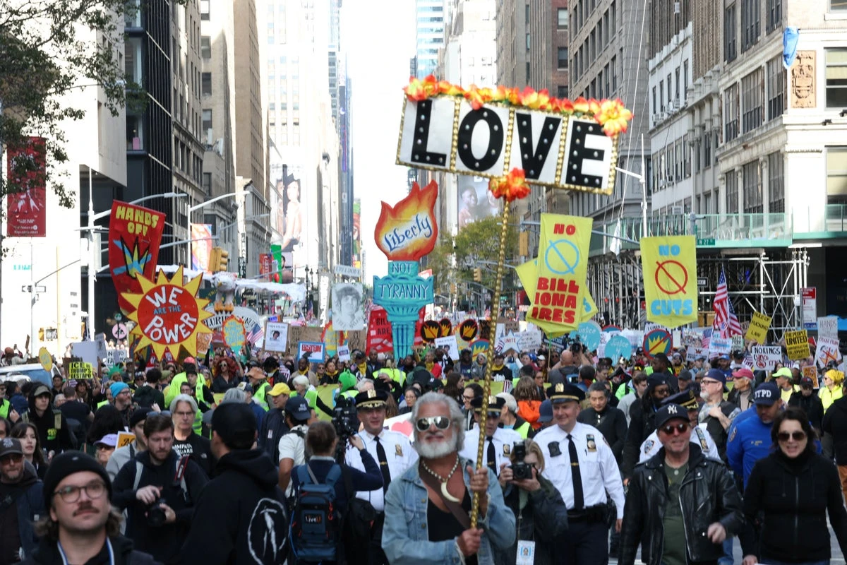 Young Americans considering fleeing US over state of nation - study