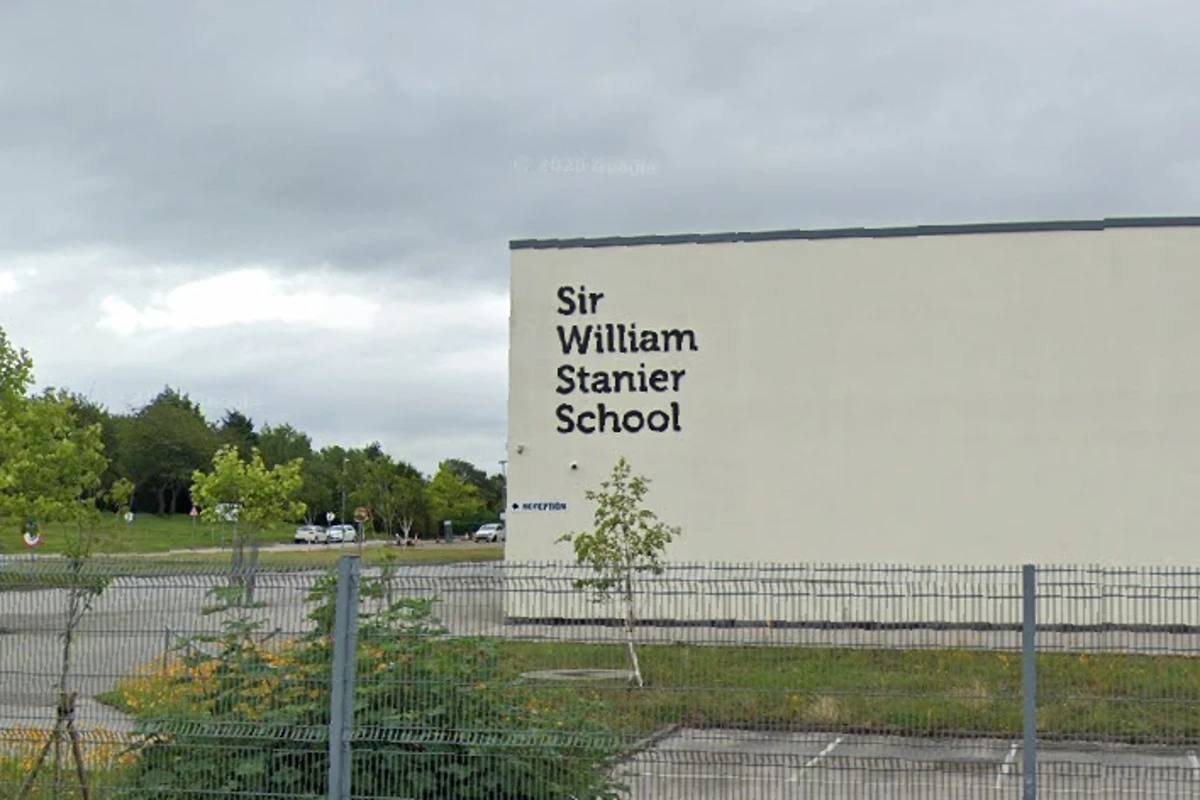 Teacher who sent sexual messages to 13-year-old banned from profession