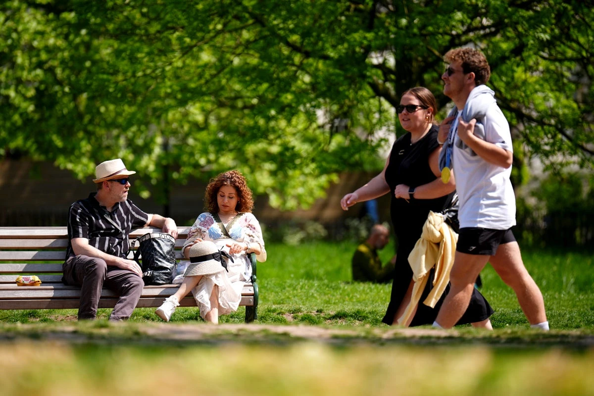 Why is my hay fever so bad? Pollen count rises in latest heatwave