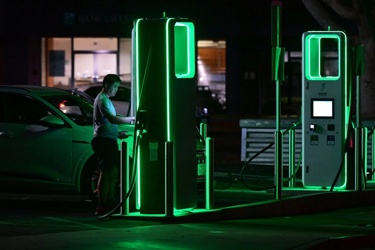 AI discovers new material that could transform batteries