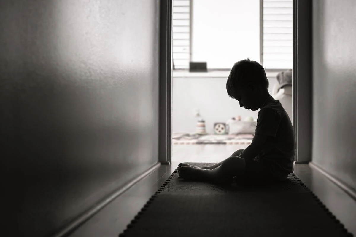 Over a quarter of domestic abuse services having to turn children away
