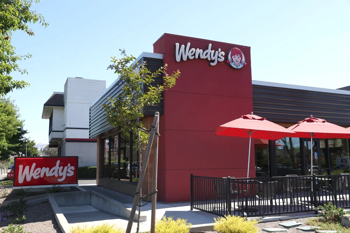 Wendy’s to close hundreds of restaurants
