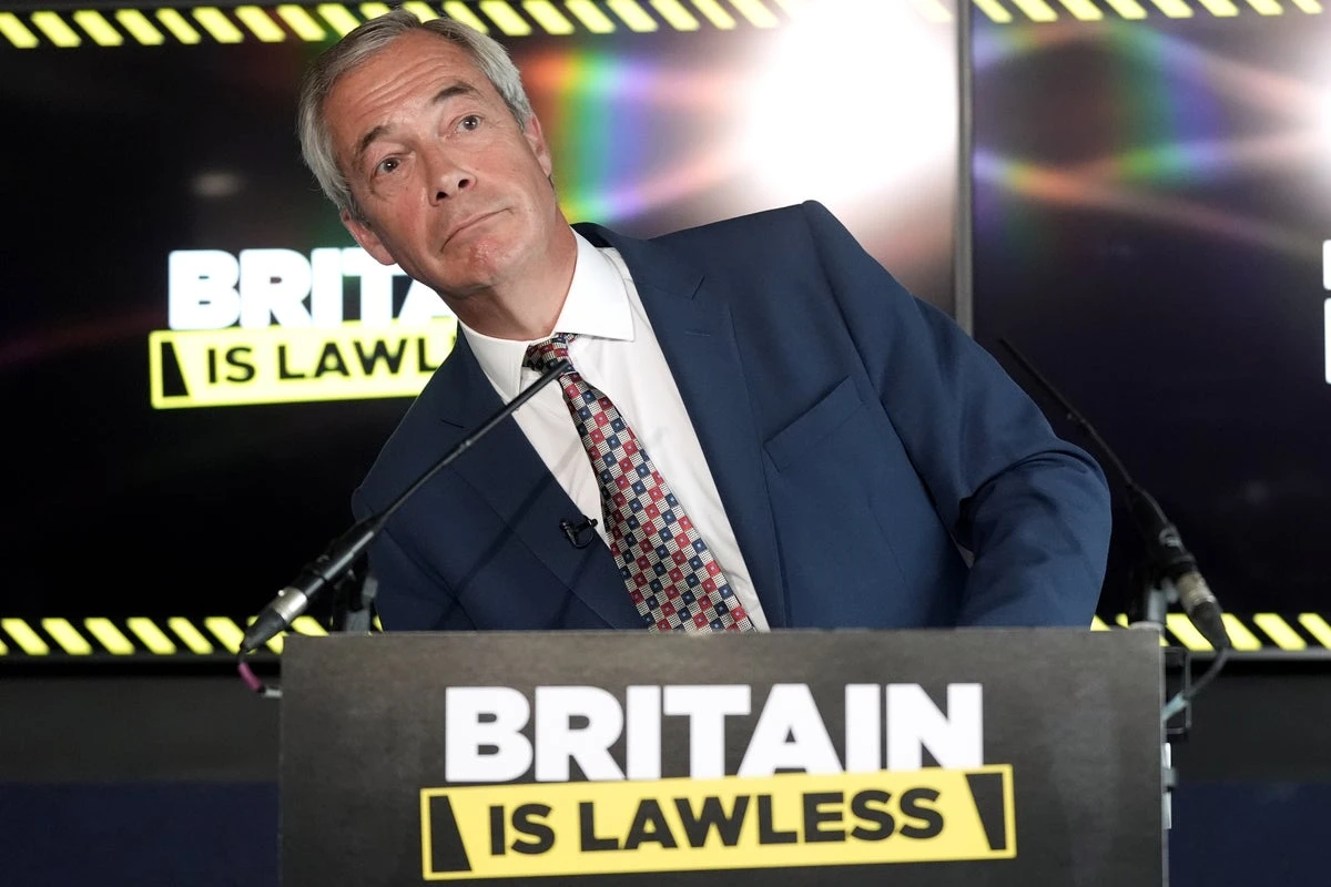 Farage branded ‘the very worst politician’ over asylum hotel claims
