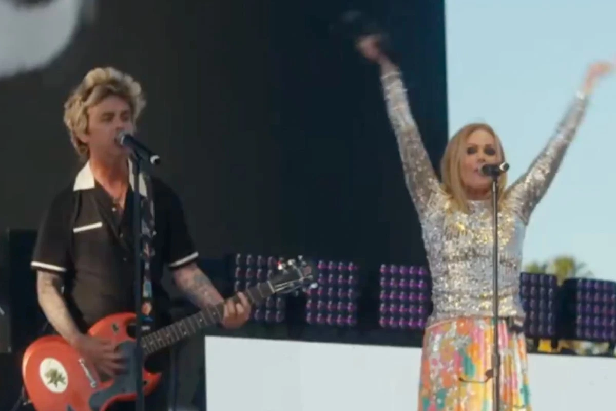Green Day frontman Billie Joe Armstrong joins The Go-Go’s at Coachella