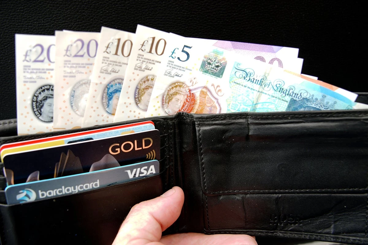 Self-made workers ‘unsure how to manage their savings’