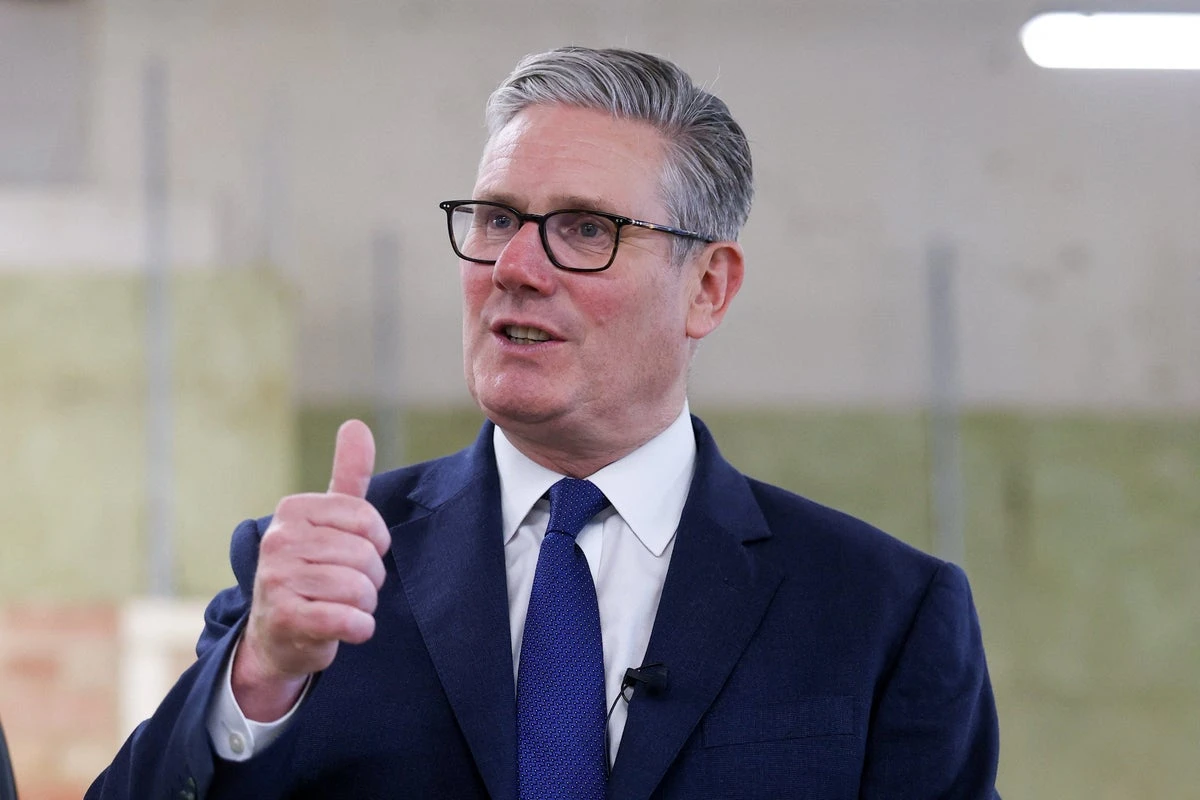 Starmer clings on as PM after challenging rivals to put up or shut up
