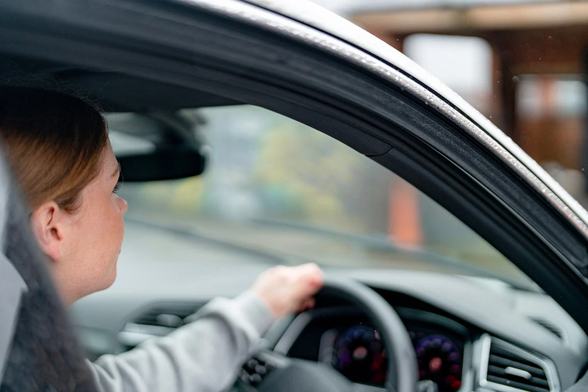 Young drivers falling victim to ‘ghost broking’ car insurance scam