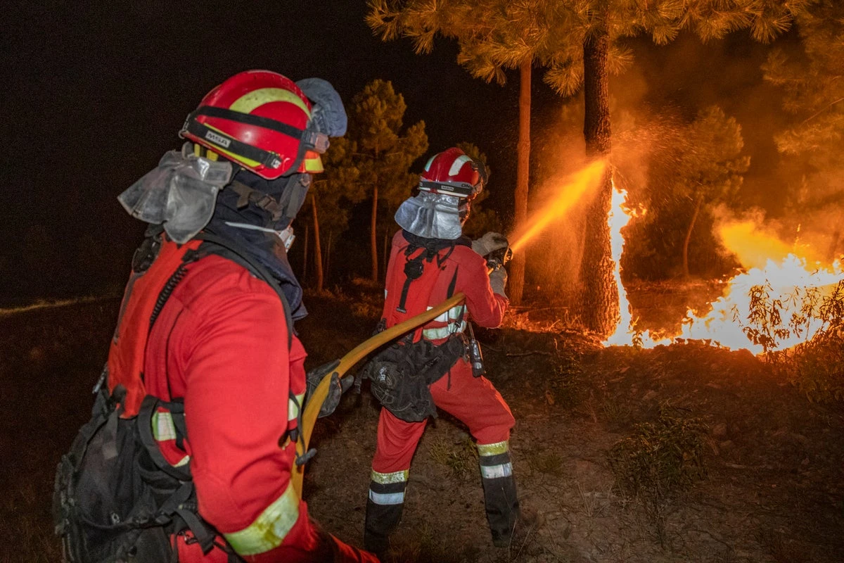 Wildfires ravage Spain and Portugal as temperatures expected to rise