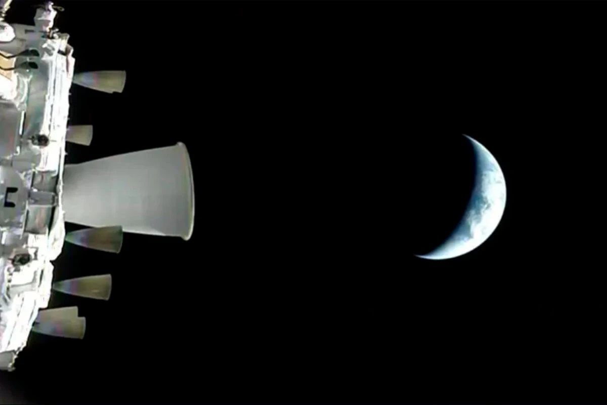 Manned mission to Moon fires engines to leave Earth’s orbit
