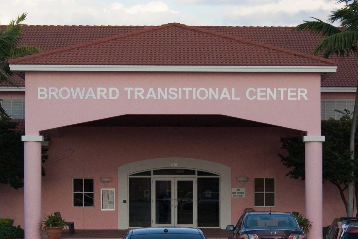 Haitian woman dies in ICE facility after complaining of chest pain