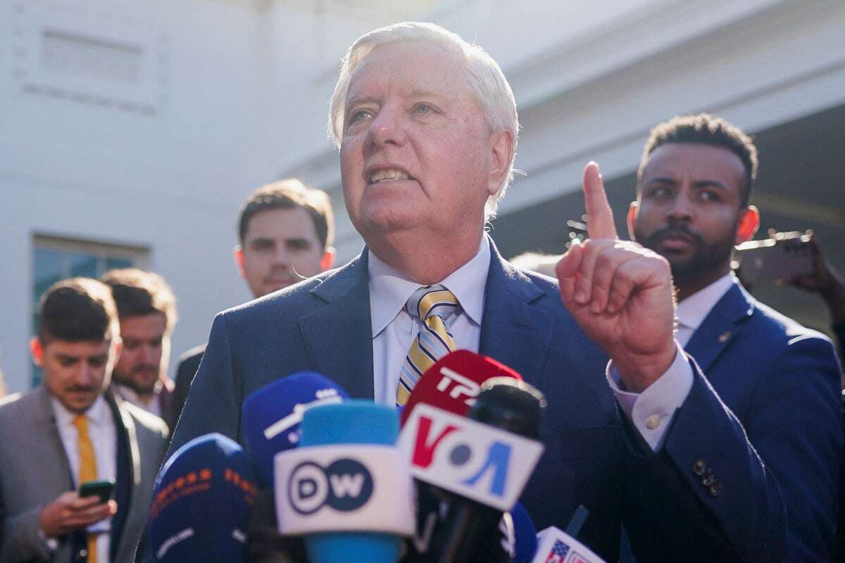 Senator Lindsey Graham appears to pitch a third term for Trump