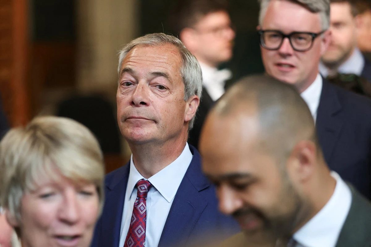 Labour presses Farage over alleged Russian hack linked to £5m donation