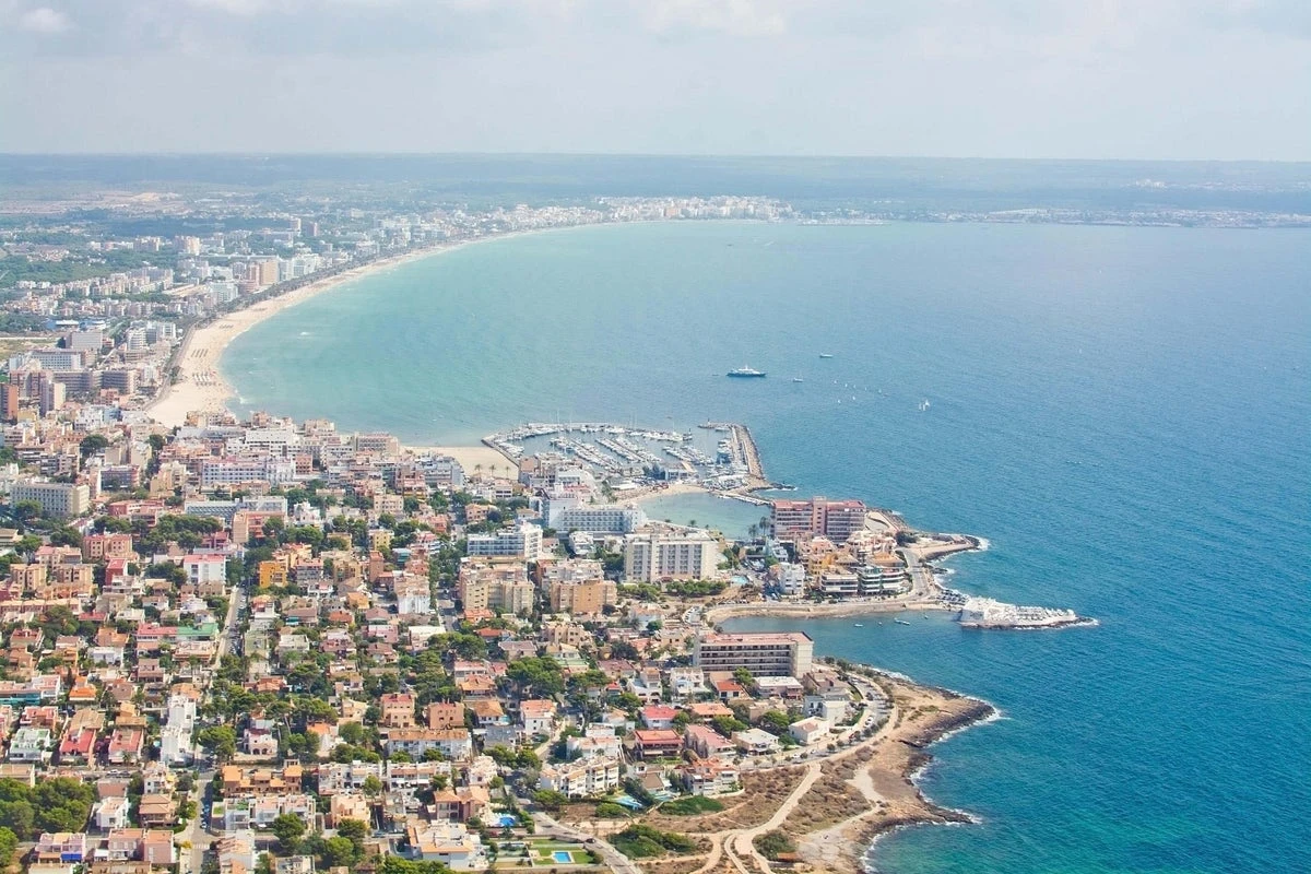 Body of former pilot and son recovered from sea after plane crash