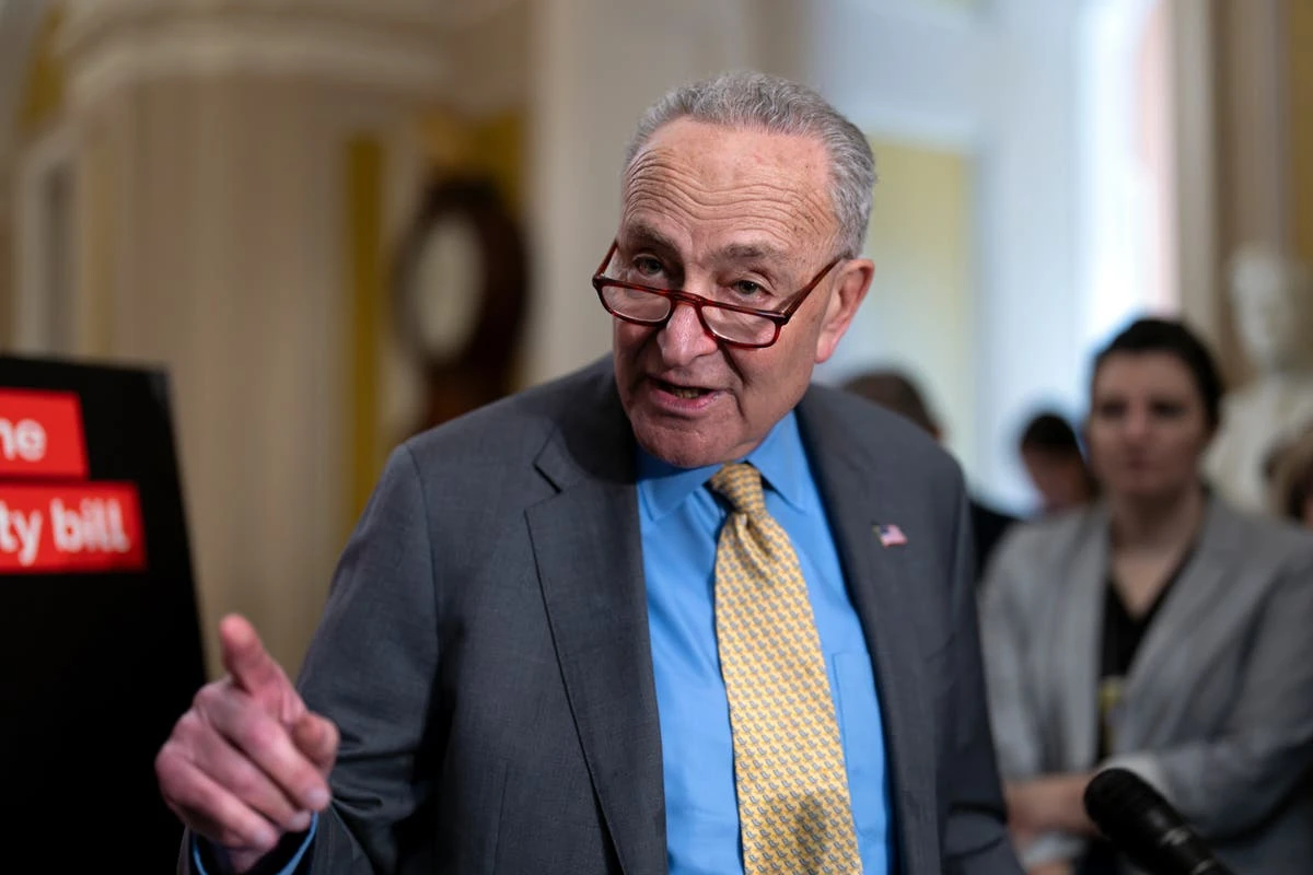 Senate scrambles to pass bill improving air safety and service for travelers as deadline nears
