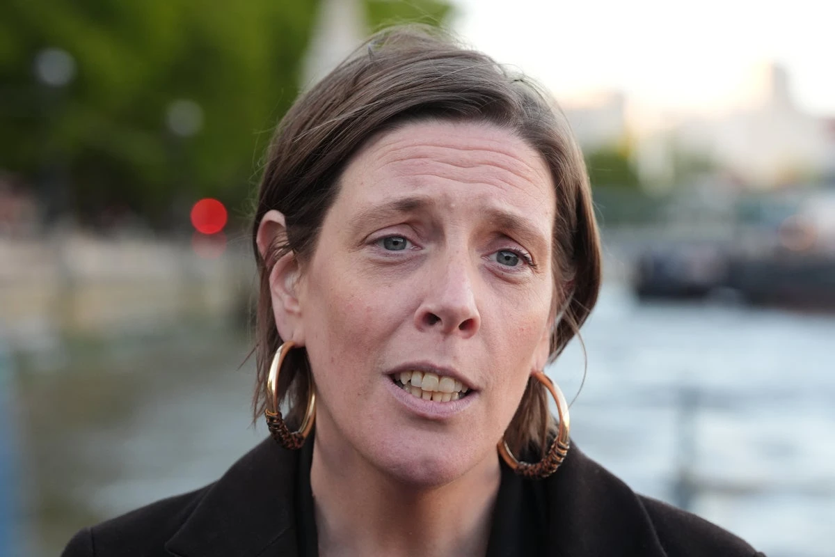 Starmer stands by Phillips as grooming gang survivor sends legal note