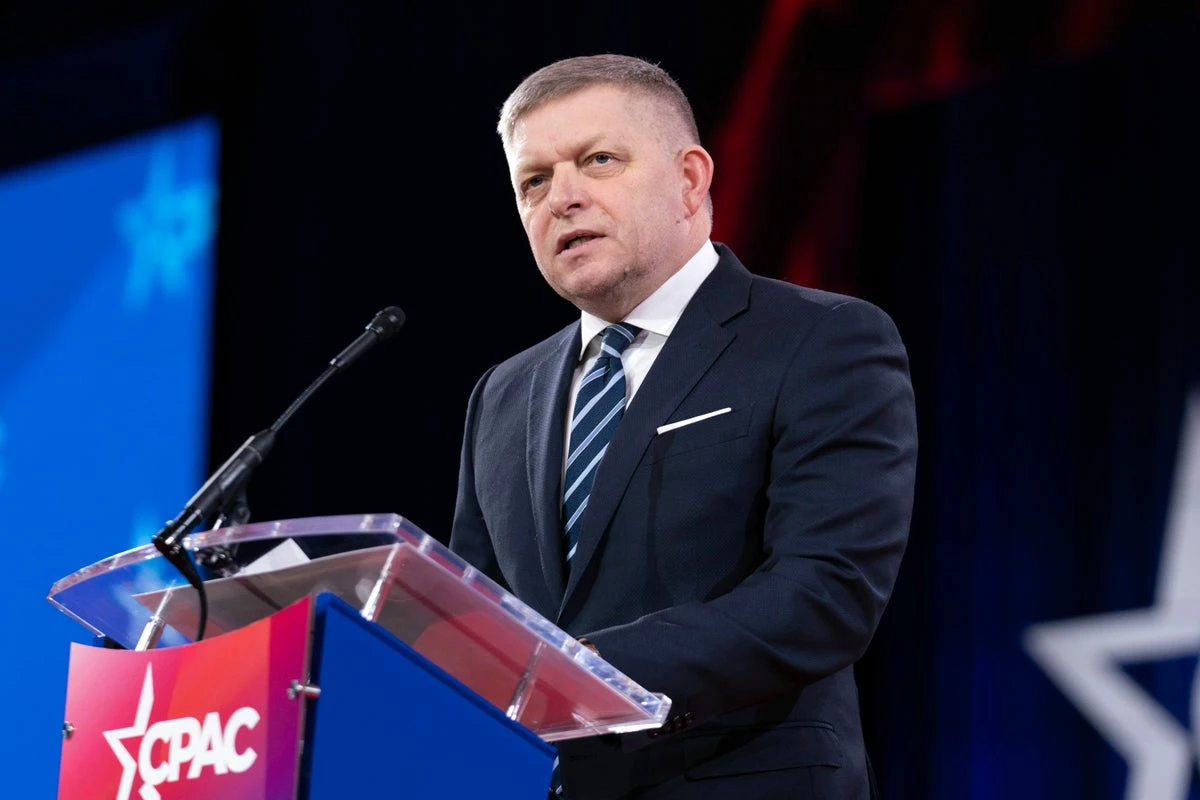 Slovakia's pro-Russian leader rejects a call by the EU not to attend a military parade in Moscow
