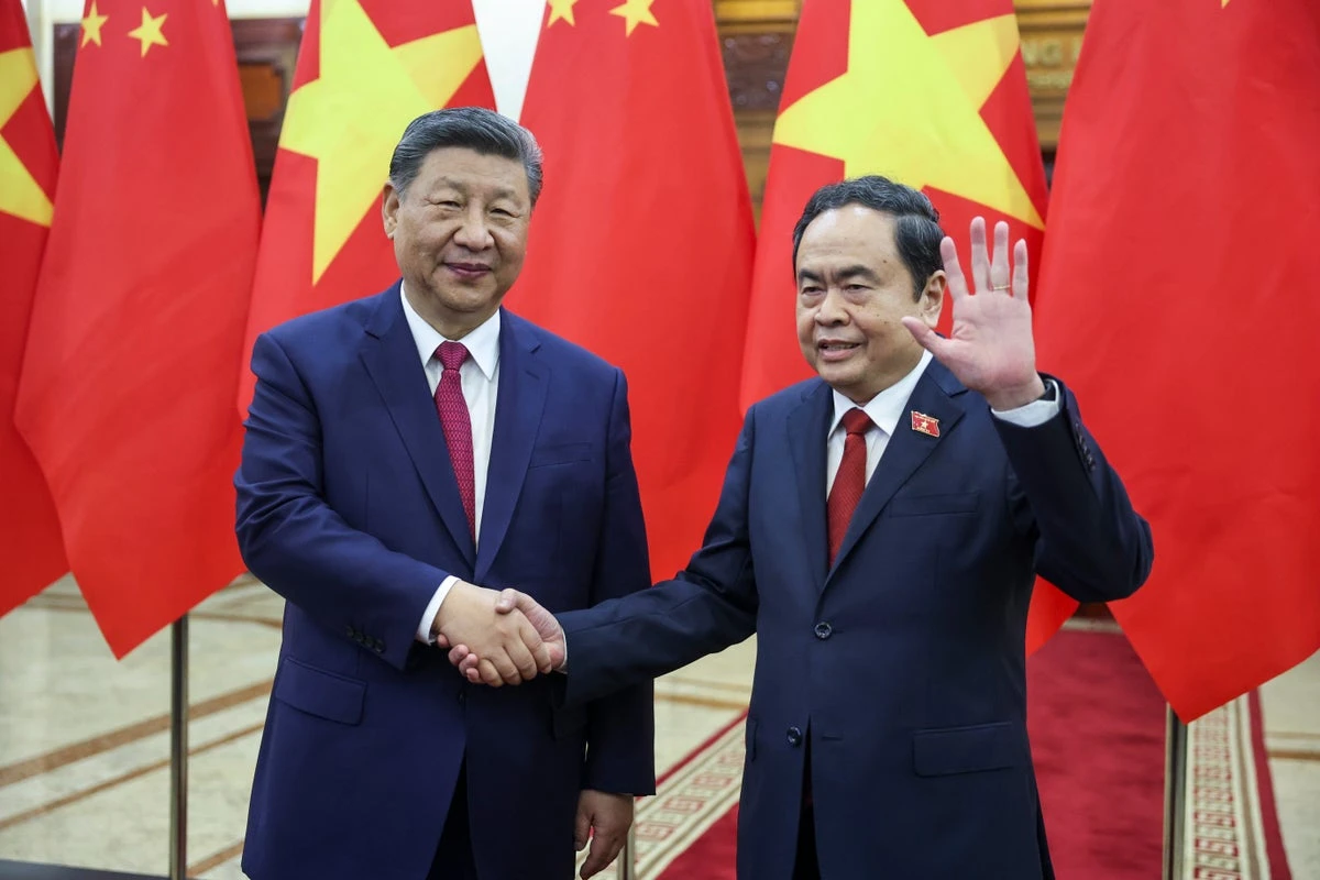 Trump says Xi in Vietnam to ‘screw’ US