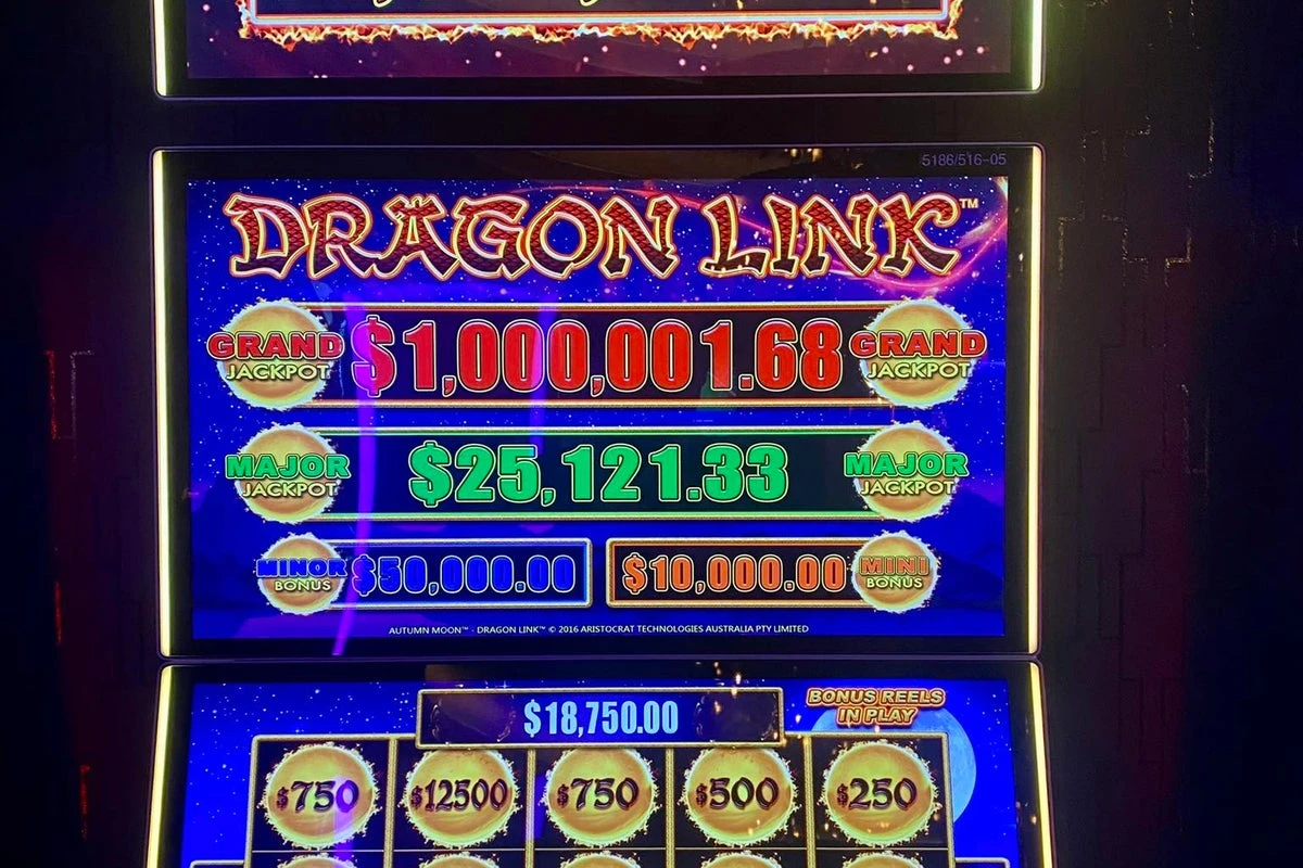 $250 spin on a Vegas machine leads player to win $1 million jackpot