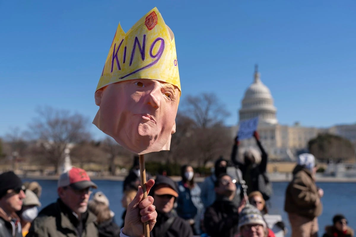 ‘No Kings’ protests live: Hundreds of anti-Trump rallies to be held