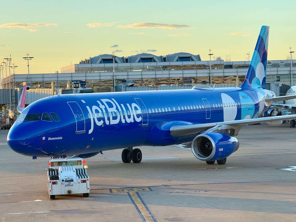 JetBlue stowaways’ bodies were badly decomposed when found: report