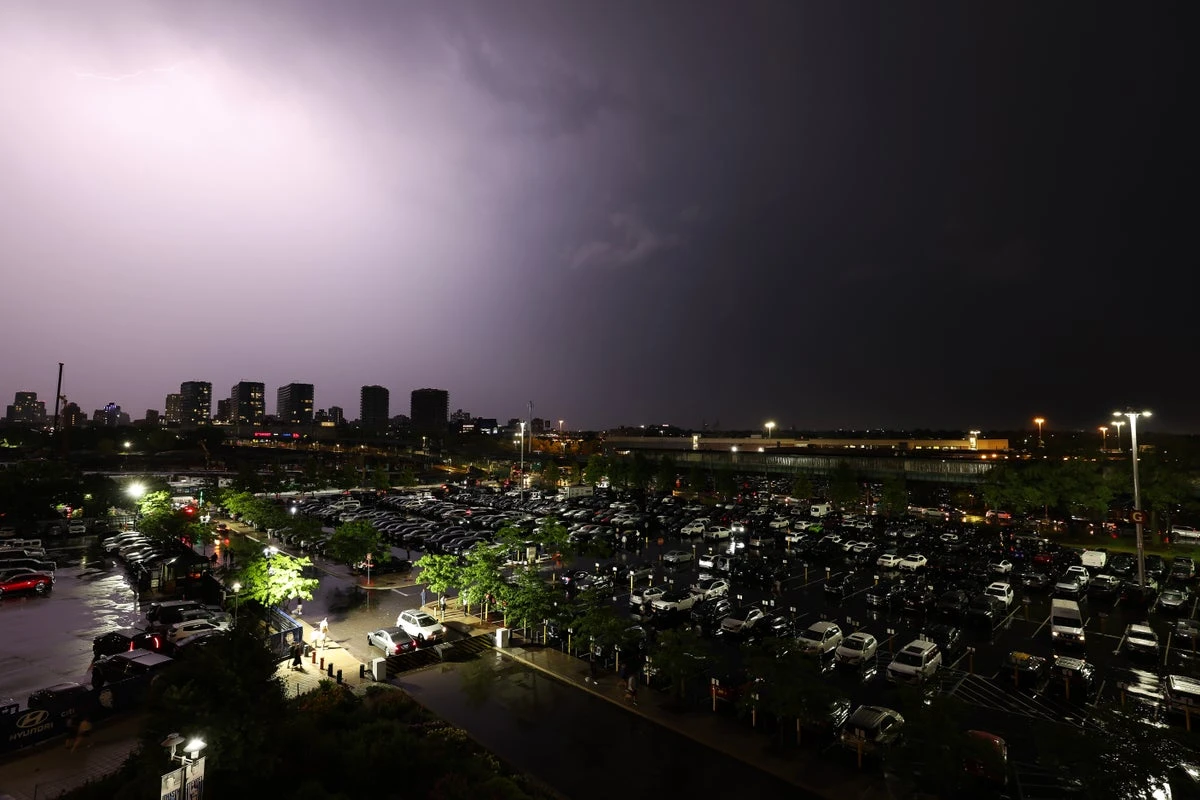 Teen survives lightning strike in New York’s Central Park