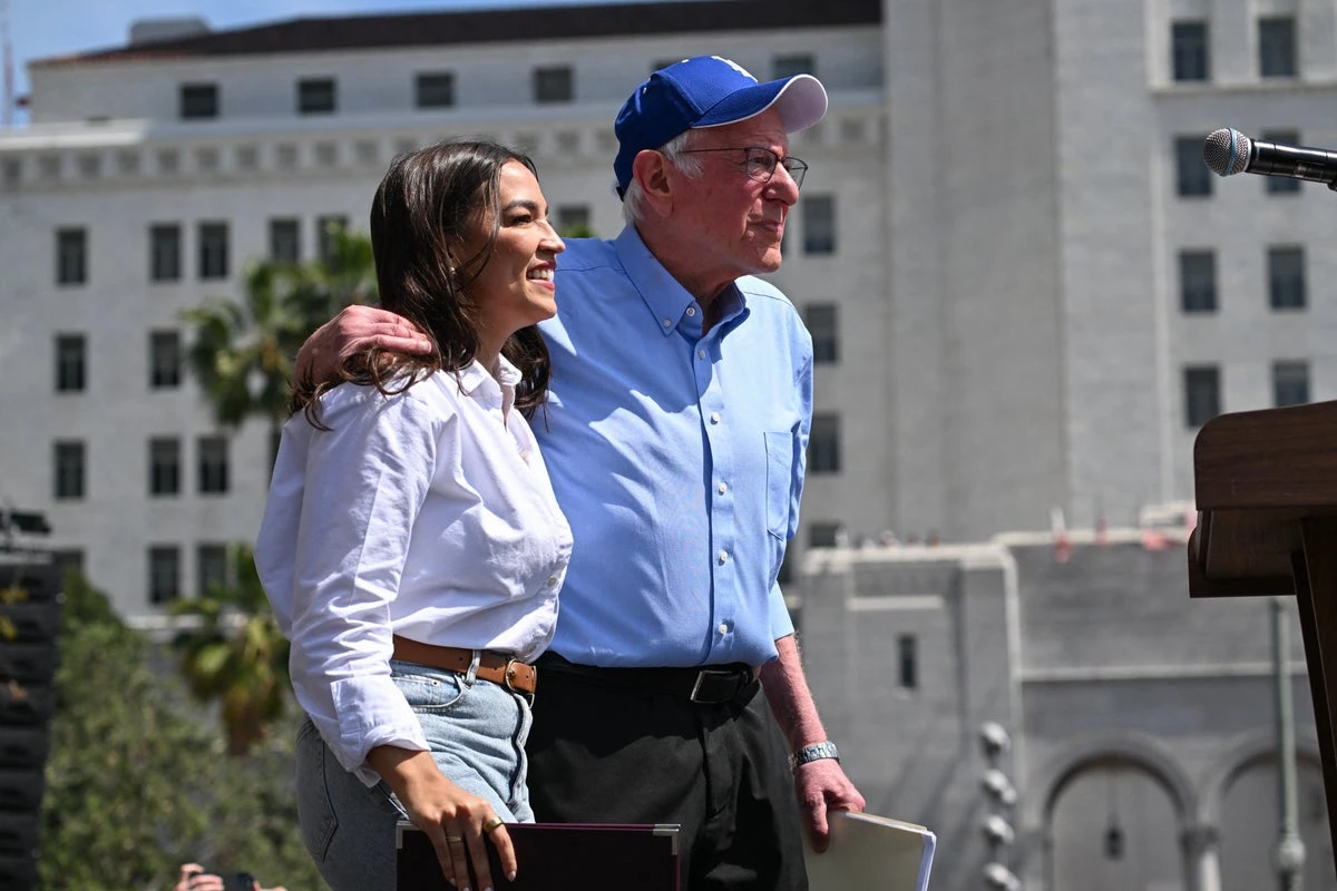 AOC hauls in $9.6m in 3 months as she draws huge crowds with Bernie