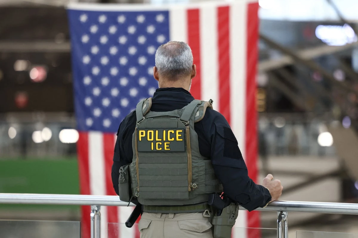 Green card applicants can’t stay in the US while they wait, DHS says