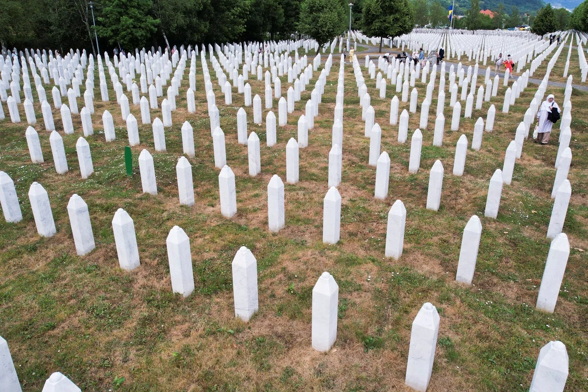 ‘No escape from despair’: How The Independent reported on Srebrenica