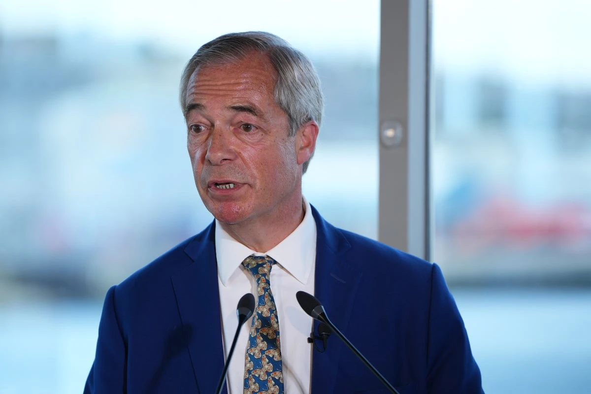 Farage hits Scots Labour leader with false race claim as row escalates