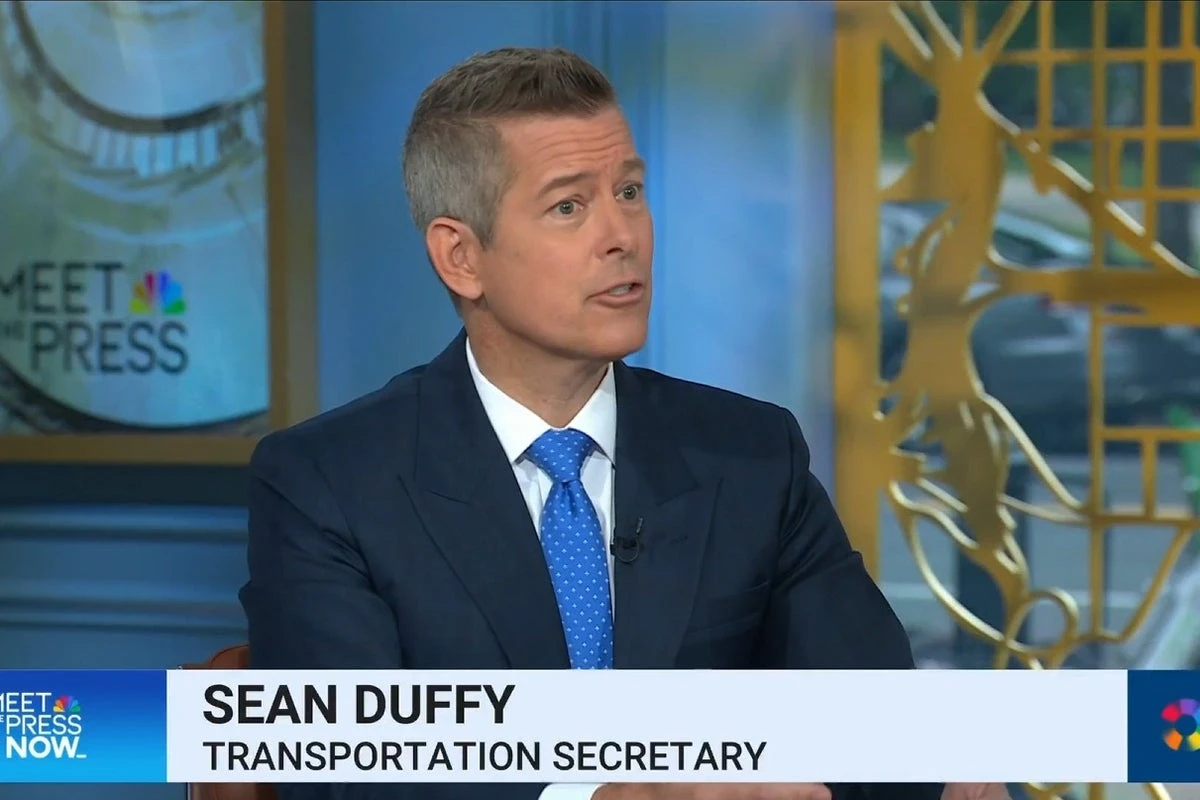 Transportation secretary wants flights at Newark scaled back