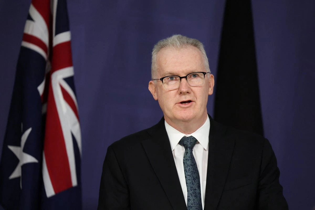 Brit convicted over displaying Nazi imagery in Australia