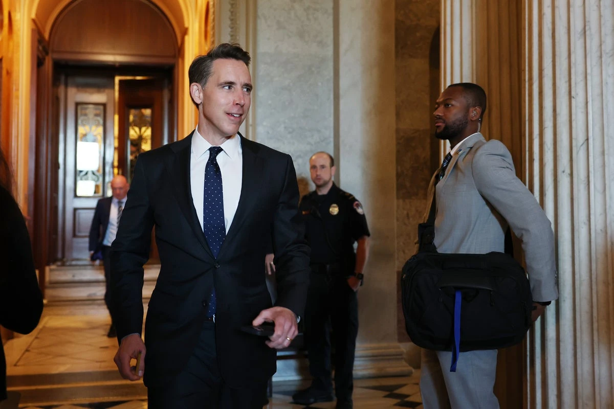 Republicans warm to killing filibuster as shutdown nears record