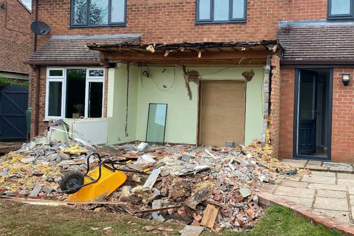 Builder left ‘gaping hole’ in woman’s house after taking £10k deposit