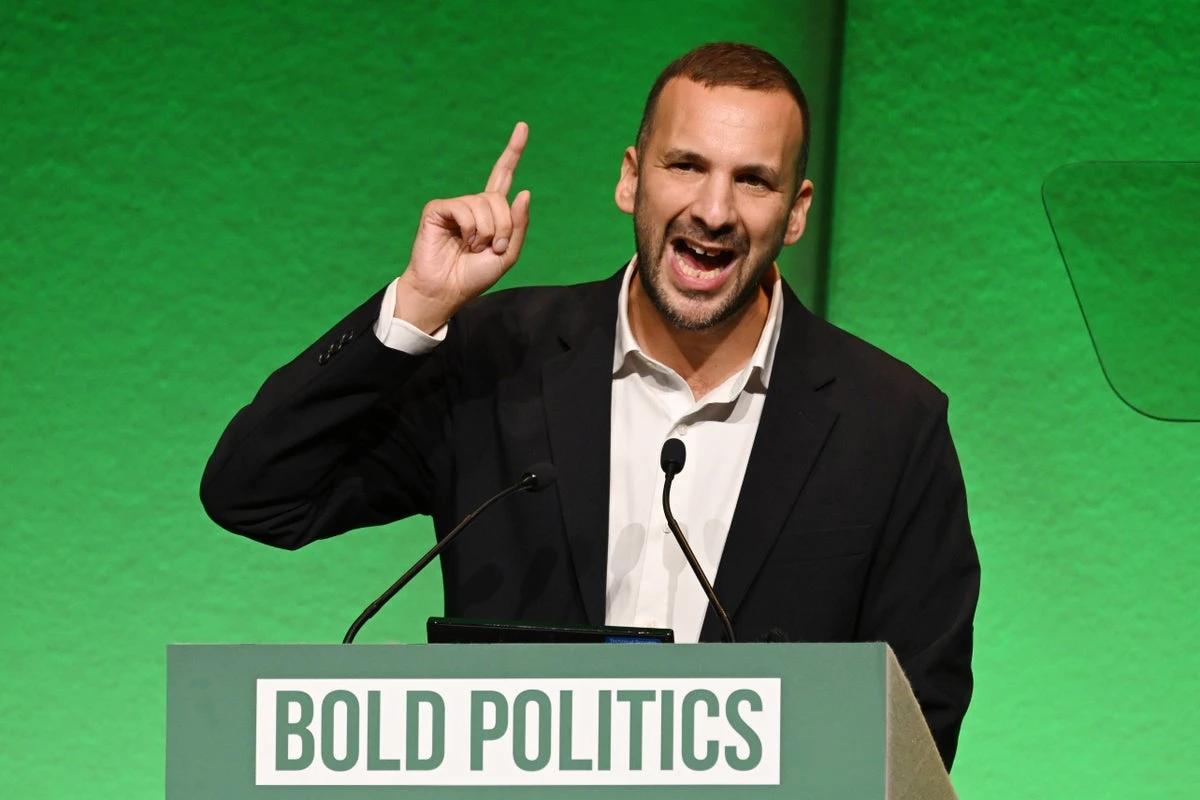 Greens neck and neck with Labour, new poll shows