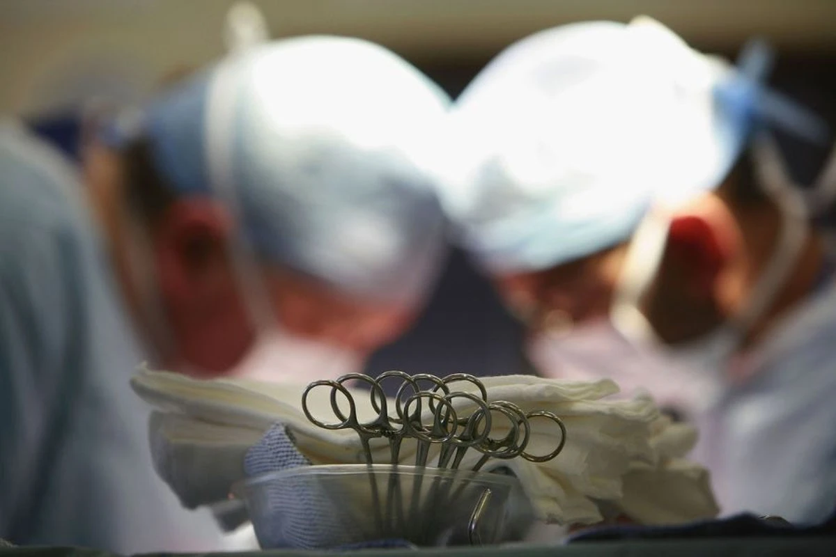 Hospital halted surgeries after inspectors found dozens of dirty tools