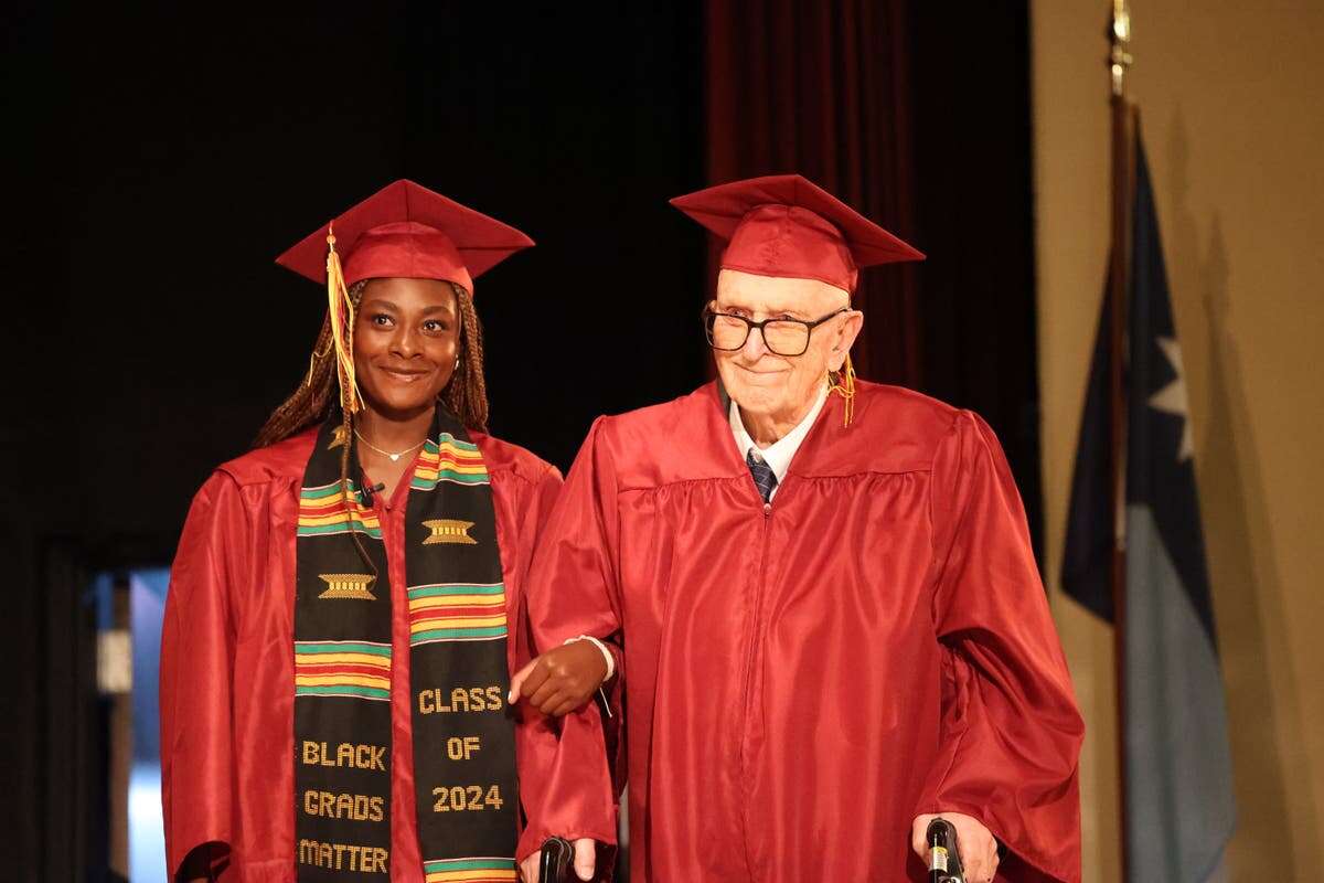 WWII vet walks across graduation stage 81 years after getting drafted