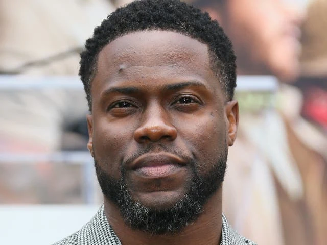 Kevin Hart rails against critics in Twitter posts